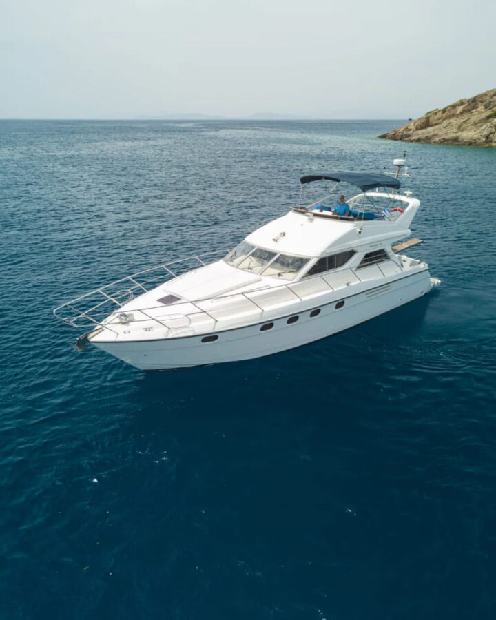 Private Yacht Cruise from Agios Nikolaos to Elounda & Spinalonga | Crete Daily Tour Azimut 42 Golden Yachting and Sailing