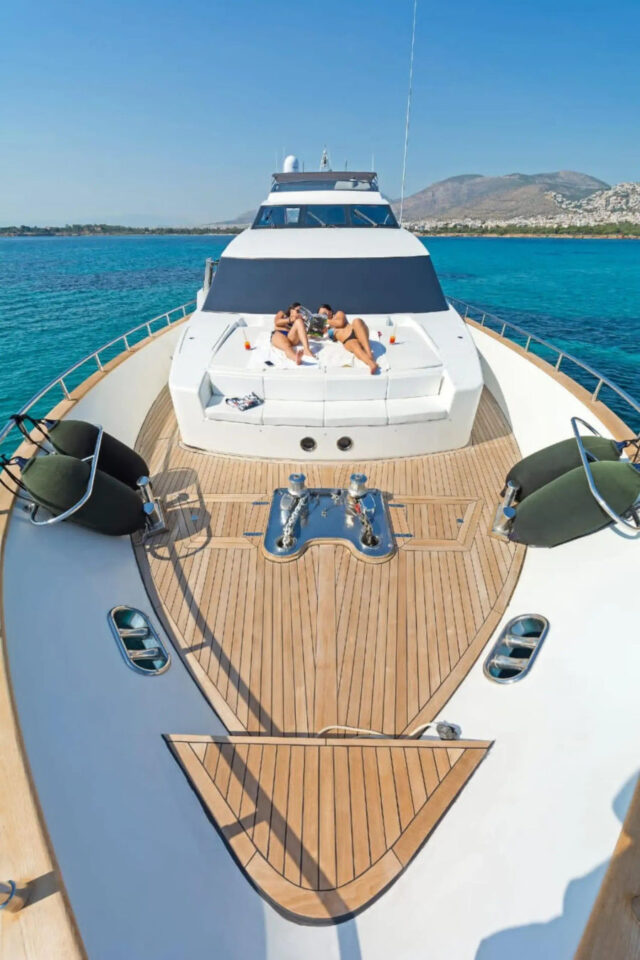 Falcon 92ft (Illya F ) charter/chartering in Mykonos motor yacht Golden Yachting and Sailing