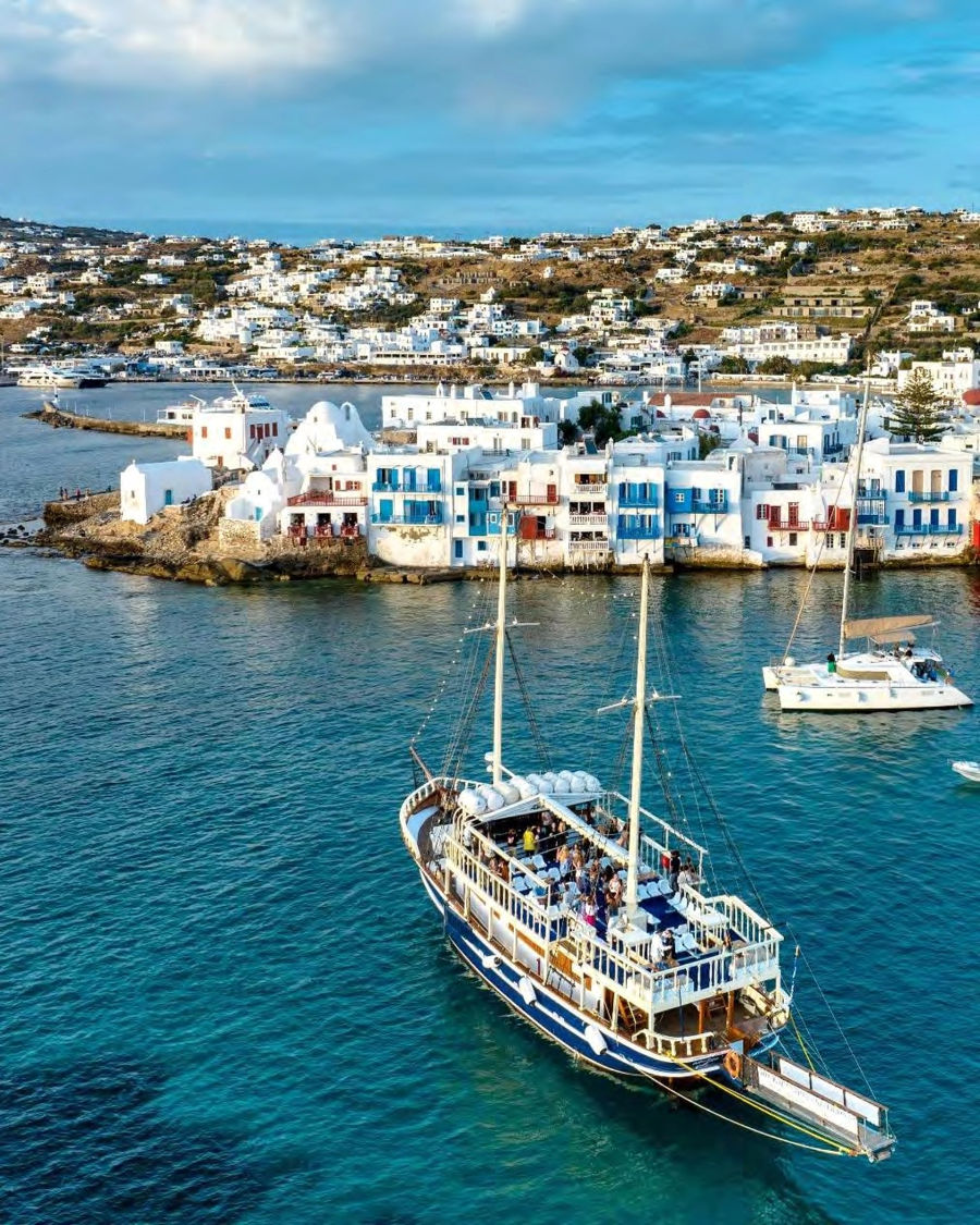 Exclusive Private Cruise: Explore Delos and Rhenia Islands Aboard a Traditional Wooden Boat Golden Yachting and Sailing