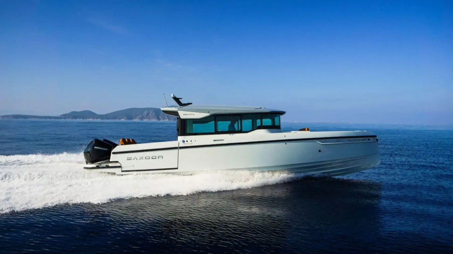 Luxury Motor Yacht Cruise in Athens Riviera or Aegina Island with a Saxdor 32C GTO Golden Yachting and Sailing