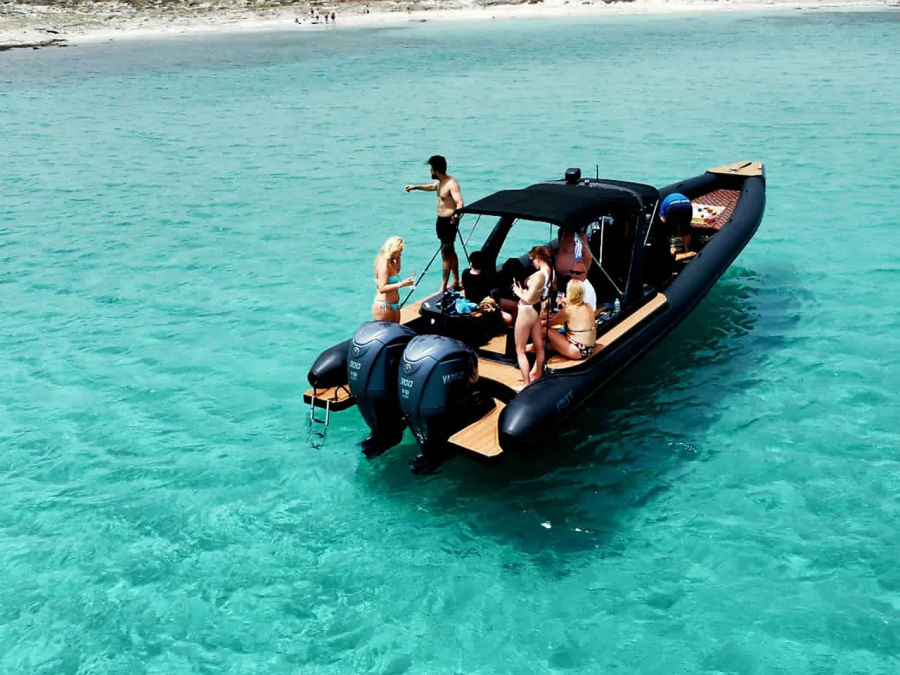 Mykonos_rib_sea_transfer_from_Kalafatis_Beach_to_Skorpios_Beach_Club_Golden_Yachting_and_Sailing_2.webp