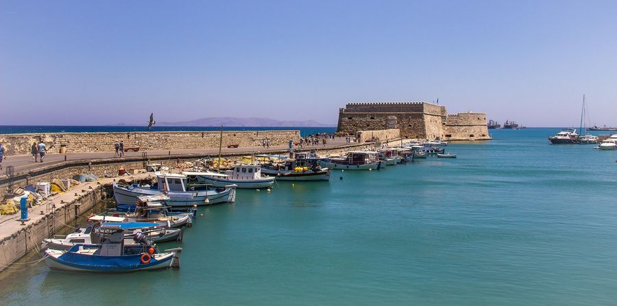 Crete Yachting Destination Guide – Private Cruises, Sailing Routes & Hidden Coves Events on Board Golden Yachting and Sailing