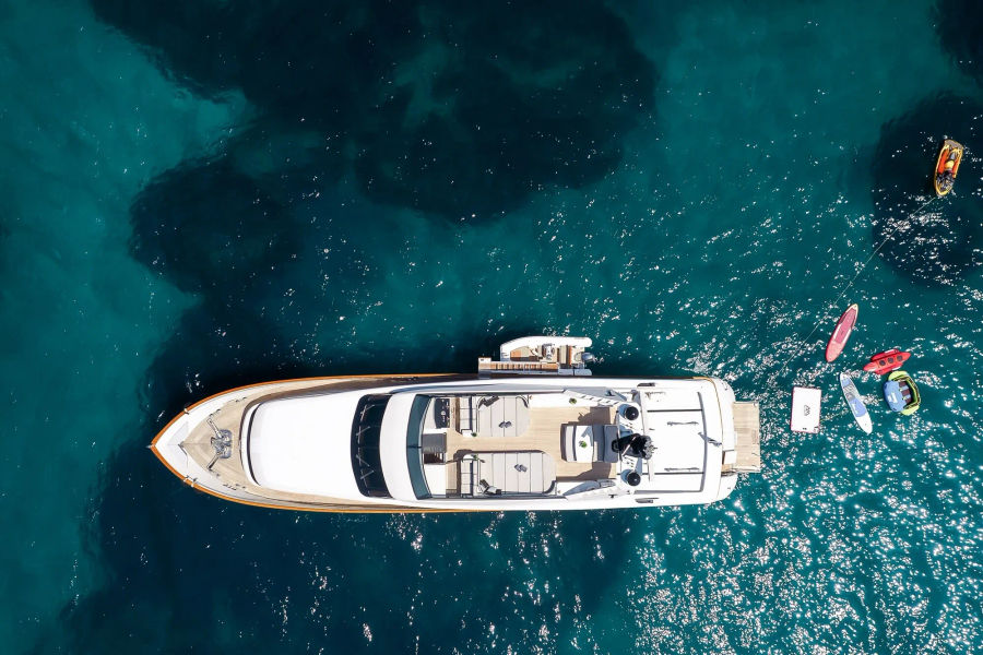 imgi_44_Theion-Baglietto-30.50m-Parsifal-Yachting-Charter-CA-37.webp