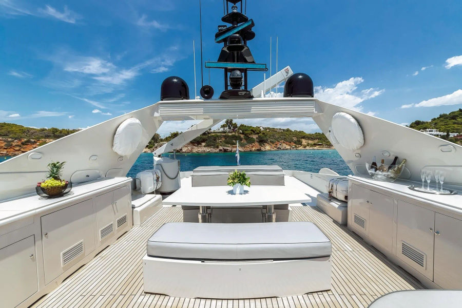 imgi_55_Theion-Baglietto-30.50m-Parsifal-Yachting-Charter-CA-48.webp