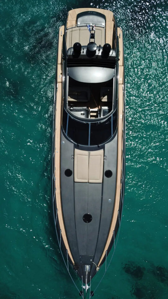 Full Day Private cruise with a motor yacht Sunseeker 68 Golden Yachting and Sailing