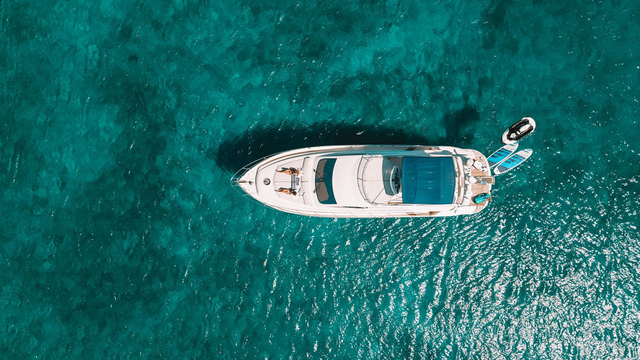 yacht_2k_01.webp