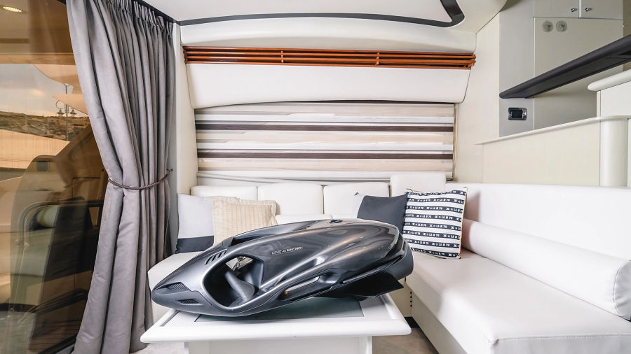 yacht_2k_03.webp