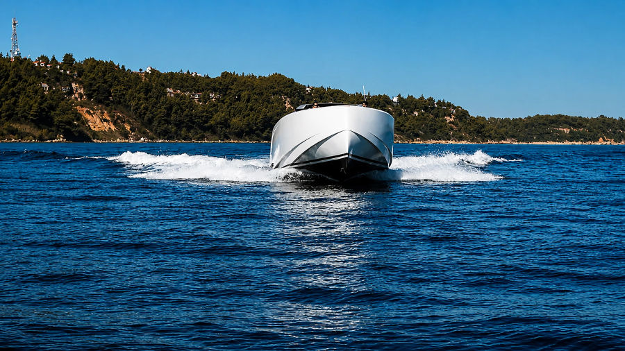 yacht_enhanced_2k_06.webp